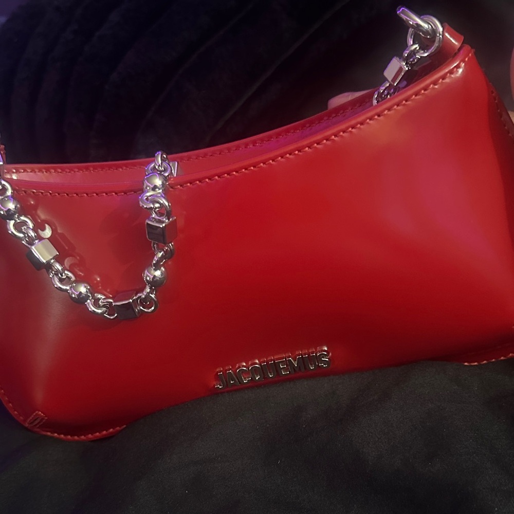 Jacquemus Red Shoulder Bag with Silver Chain - Picture 4 of 4